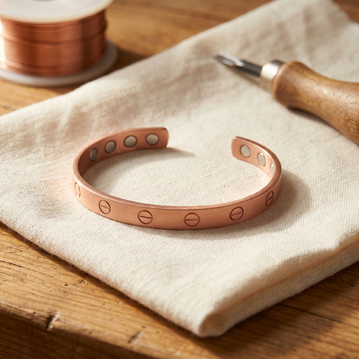 Kupferarmband Bolt